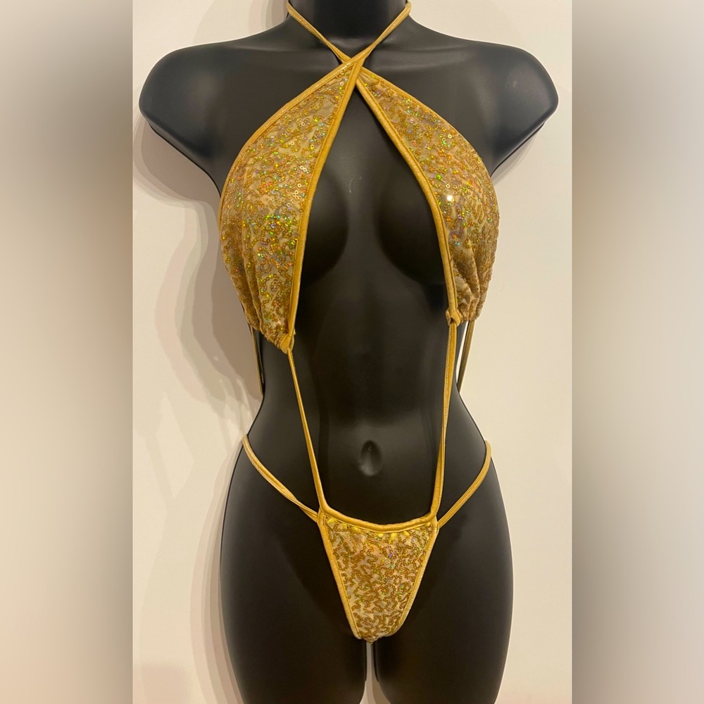 ❌SOLD❌EXOTIC DANCER OUTFIT